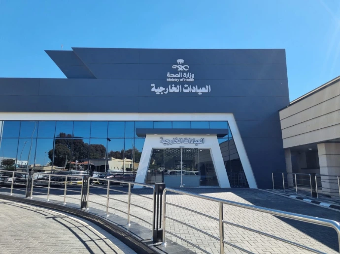 تركيب واجهات كلادينج سراه عبيده _ شركة تكنولوجيا النشاء ctc